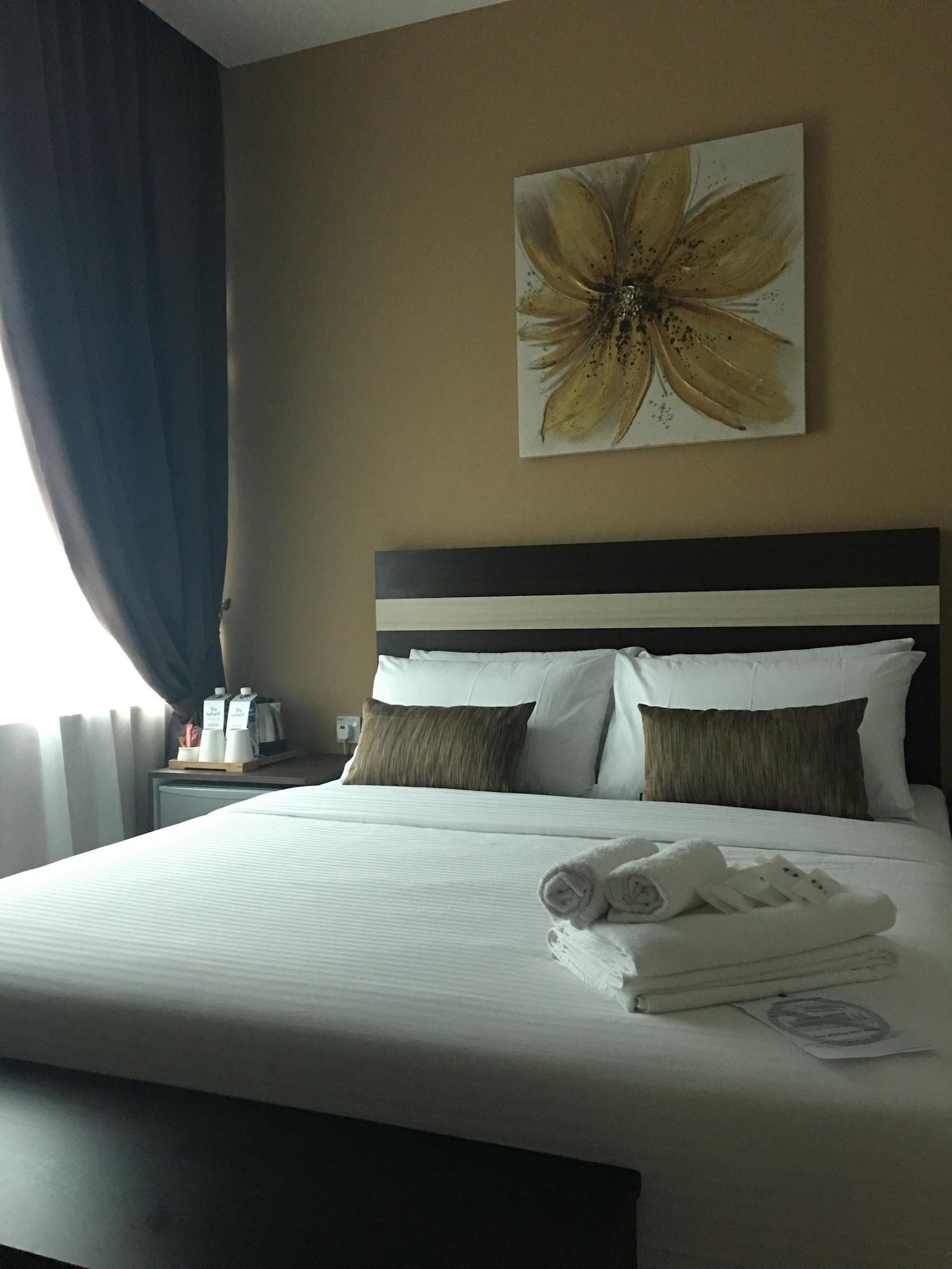 Chemara Boutique Hotel Мири Экстерьер фото