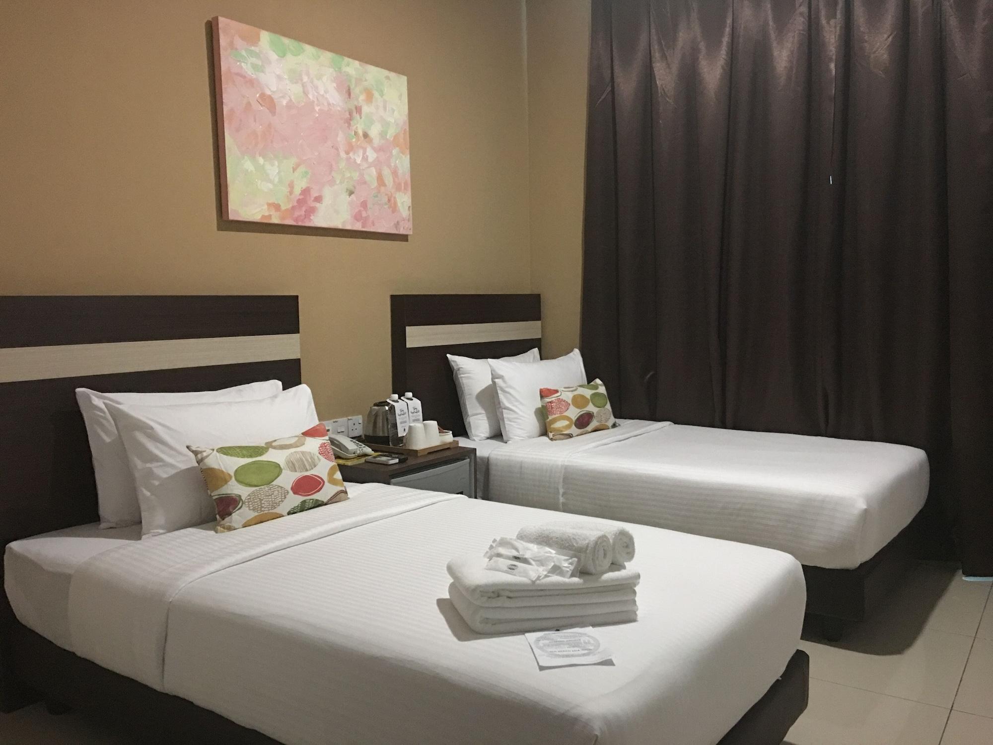 Chemara Boutique Hotel Мири Экстерьер фото