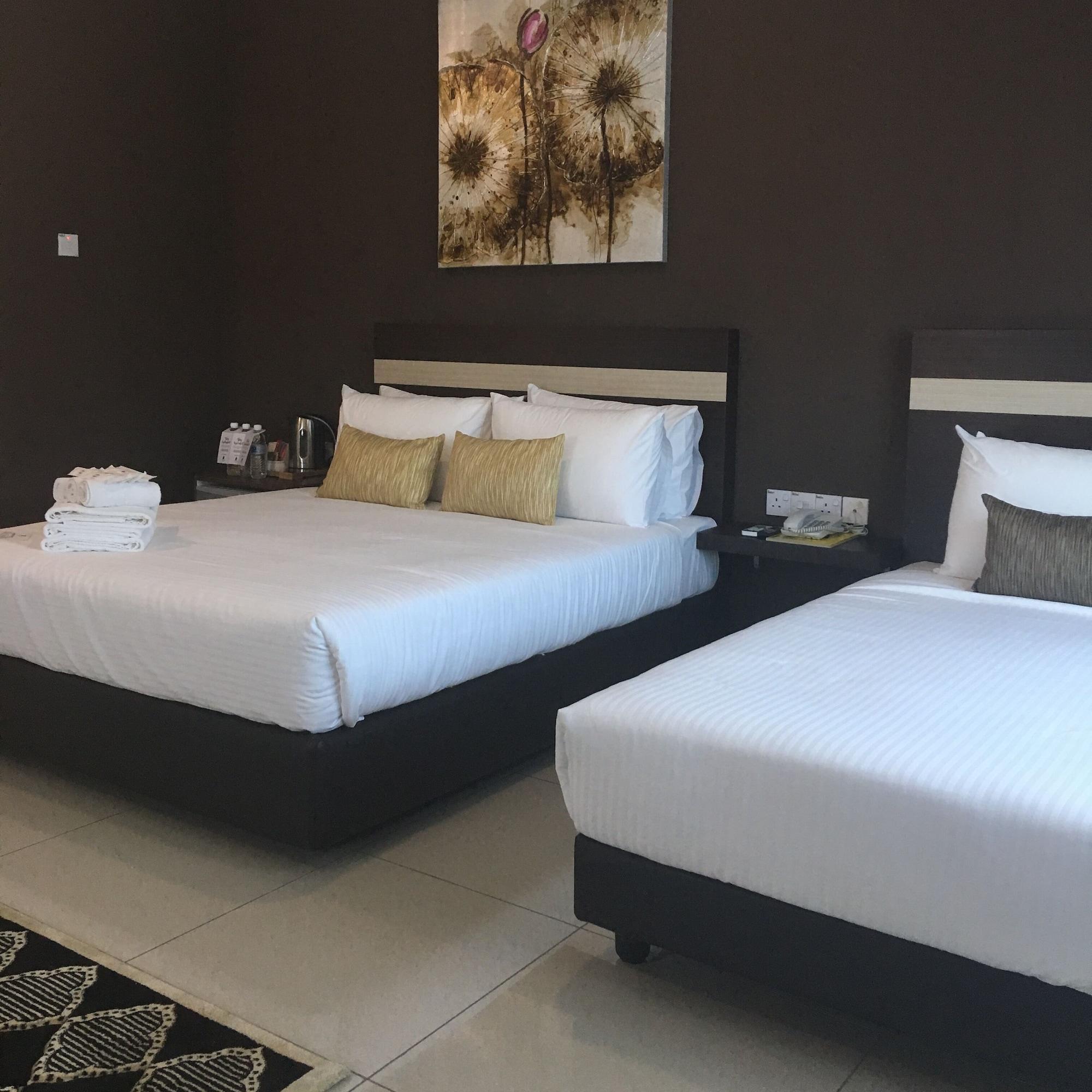 Chemara Boutique Hotel Мири Экстерьер фото
